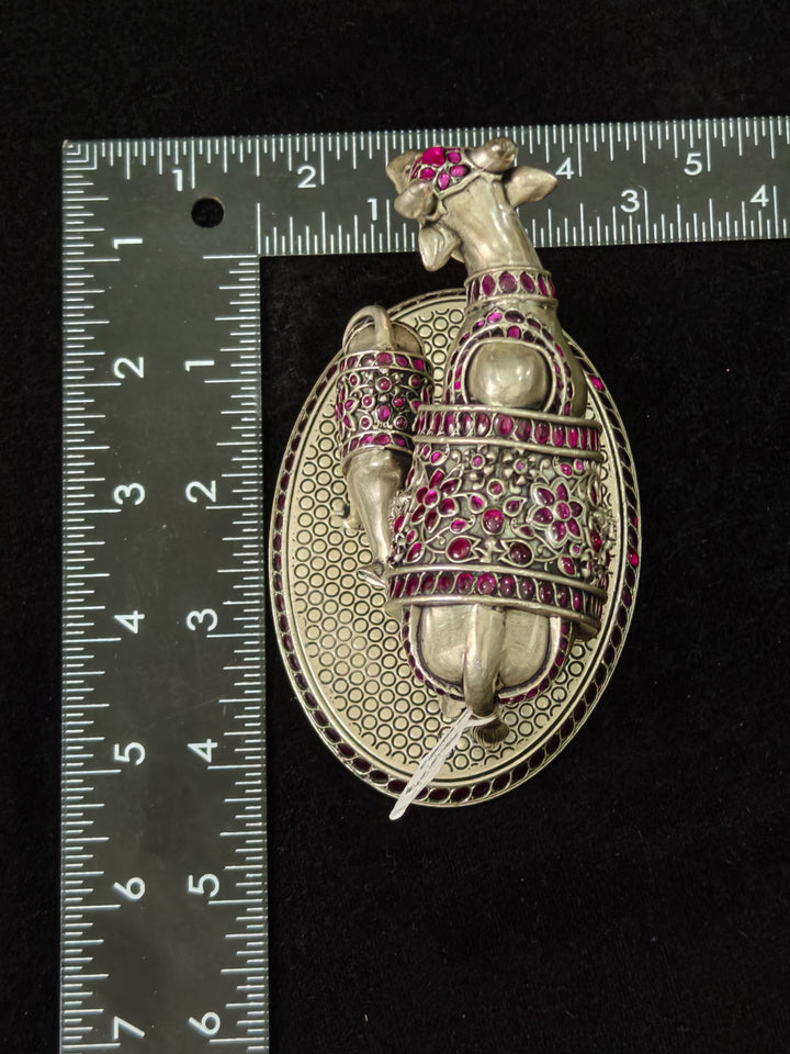 Pure 92.5 Kamadhenu Cow & Calf 3D Solid Idol with Red Stones