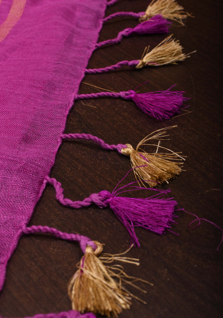 Light Purple Linen Saree with Embroidery | Shobitam Saree