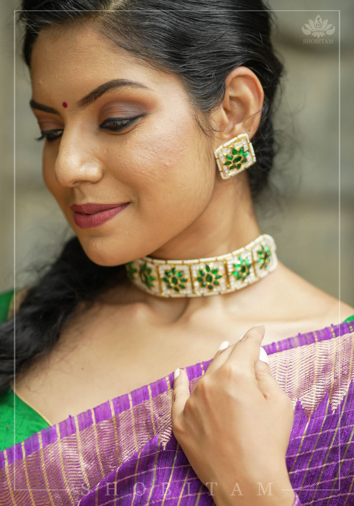 Ahmedabadi Jadau Choker Set in White & Green  Stones | Shobitam Jewelry