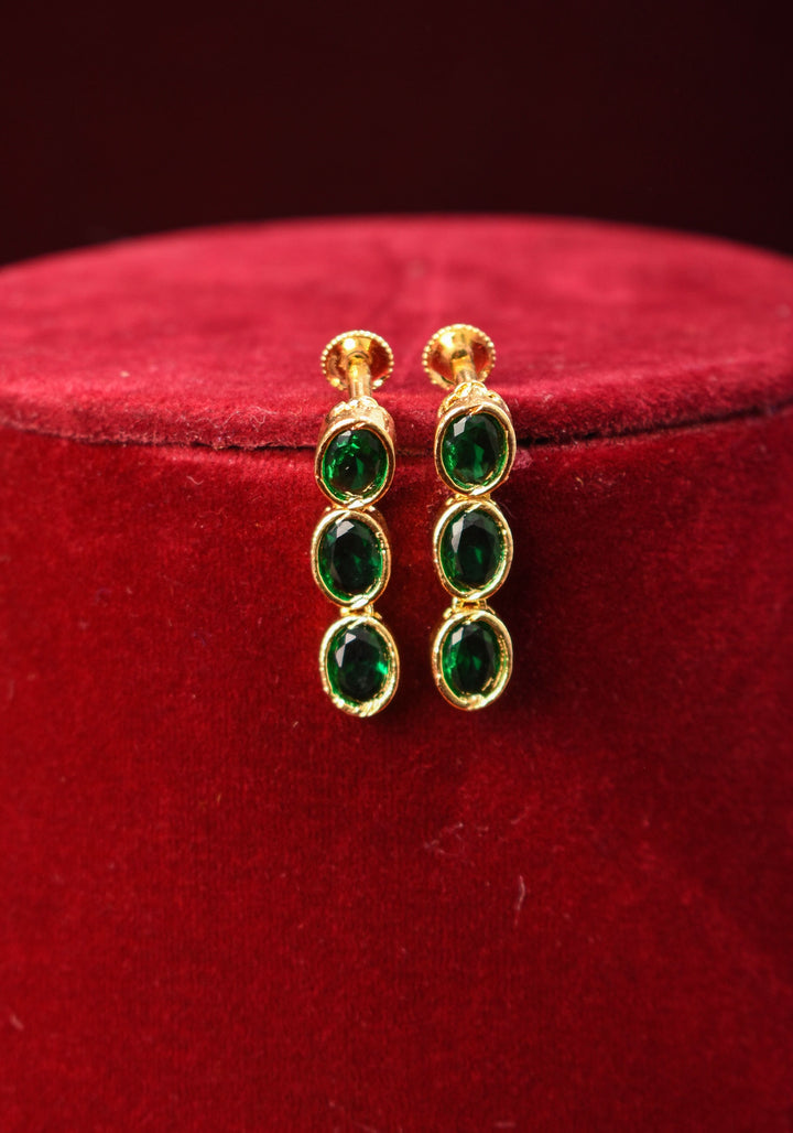 Green Stone Necklace with 3 strands of oval stones and matching earrings