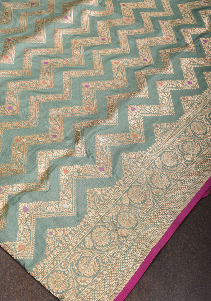 Exquisite Green Banarasi Katan Silk Saree with Meenakari Chevron Pattern, Grand Pallu and Zari | SILK MARK CERTIFIED