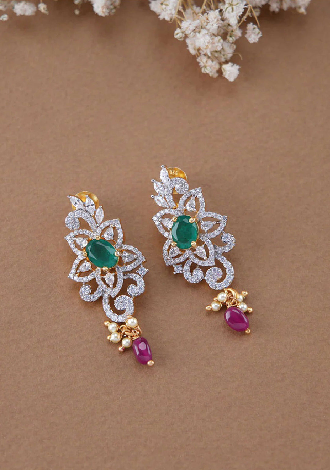 92.5 Silver Contemporary Wire base Central CZ floral embellished Necklace and earrings set