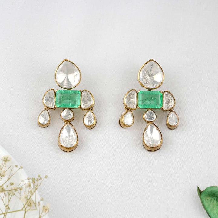 Emerald Look Alike Green and White Stones Victorian Finish Necklace Set