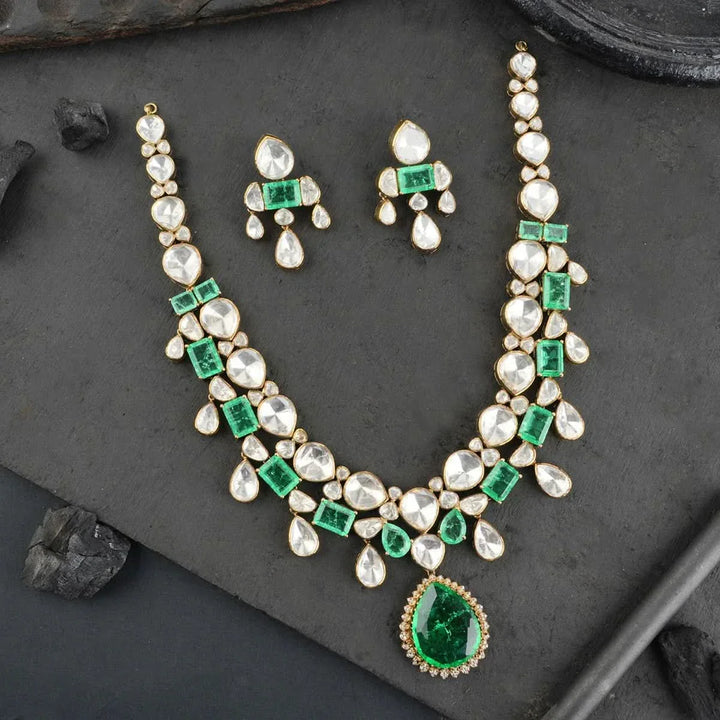 Emerald Look Alike Green and White Stones Victorian Finish Necklace Set