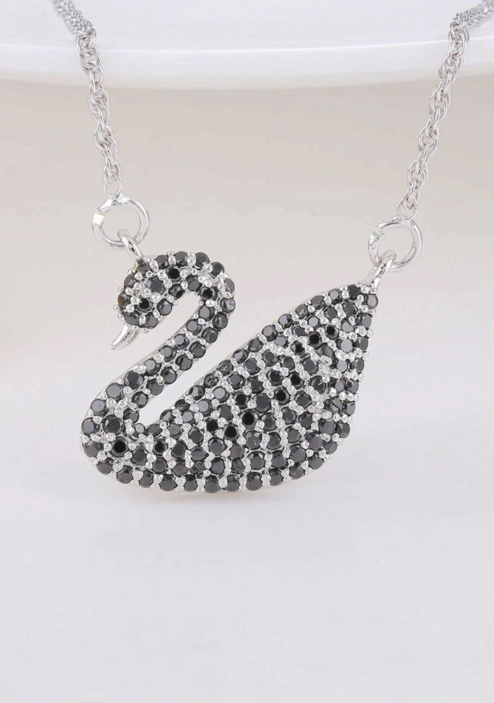 925 Silver Black Stone Swan Pendant Chain Set