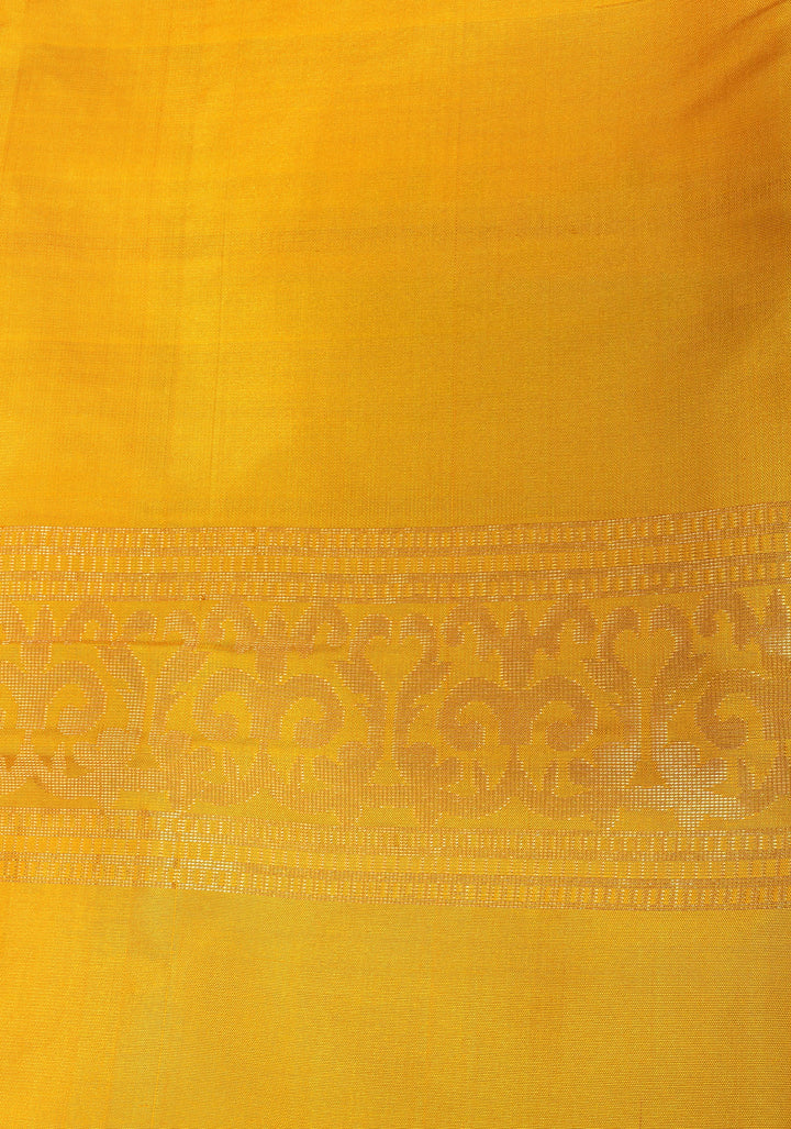 Plum Purple  Kanjivaram Silk Saree with Floral Butti and Contrast Zari Border | SILK MARK CERTIFIED