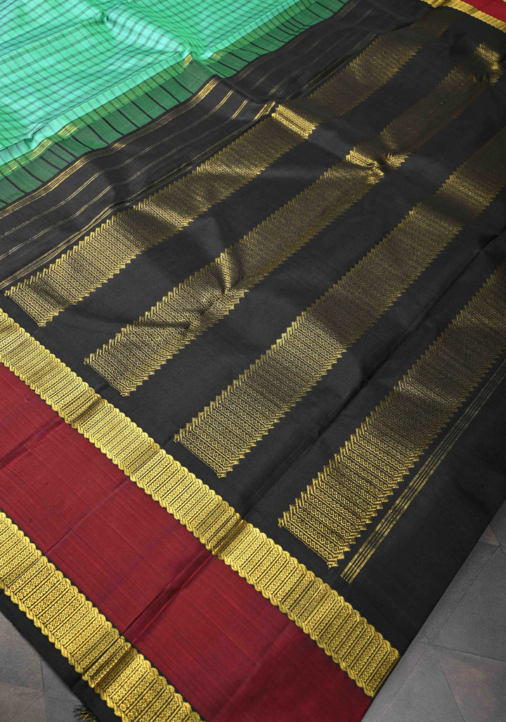 Spring Green Checks Pattern Kanjivaram Silk Saree with Contrast Temple Rettaipet Zari Border | SILK MARK CERTIFIED