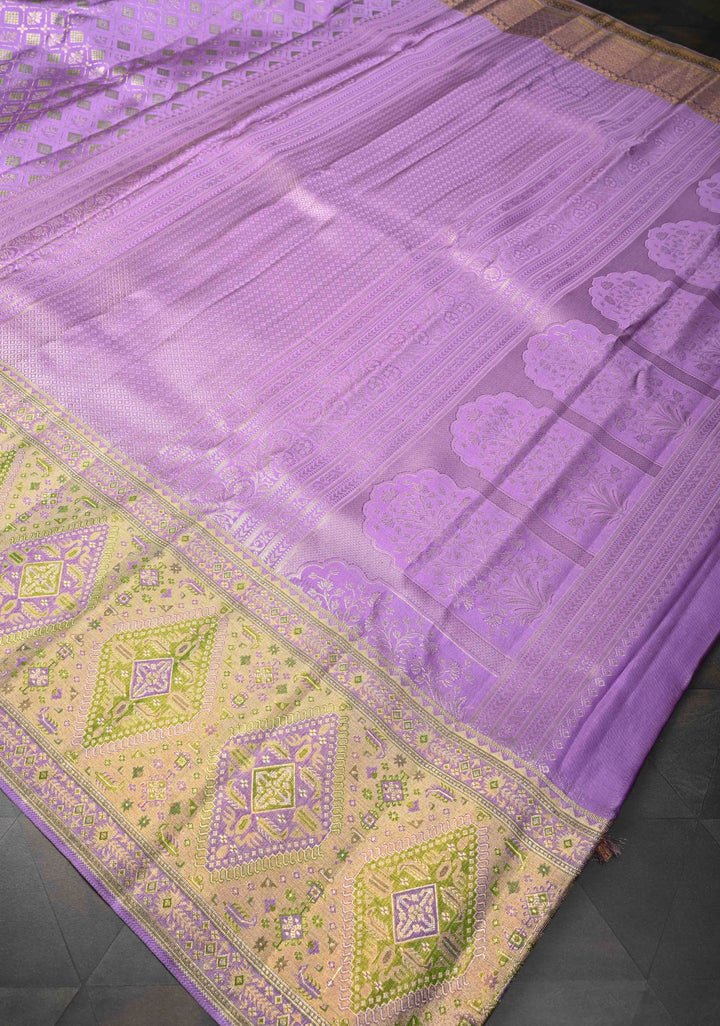 Lilac Kanjivaram Geometric Brocade Pure Silk Saree with Meenakari Border  | SILK MARK CERTIFIED
