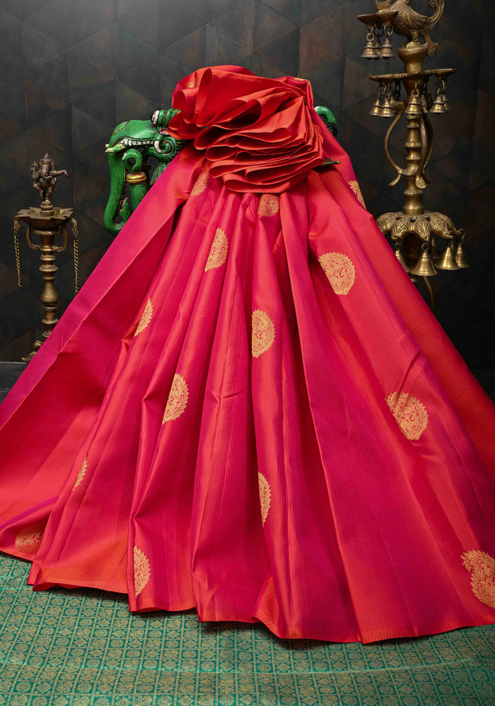 Borderless Pink Dual tone Kanjivaram Pure Silk Saree with Vertical Stripes and Paisley Buttas | SILK MARK CERTIFIED