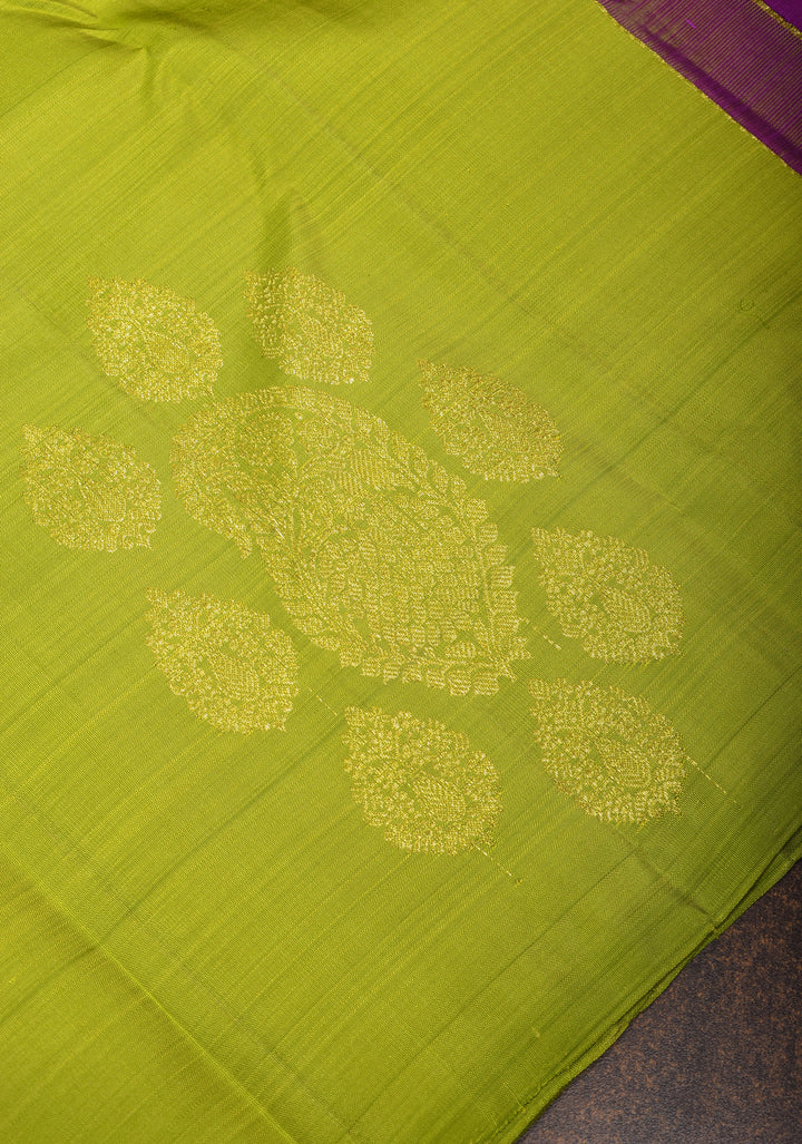 Chartreuse Borderless Kanjivaram Silk Saree with Paisley Buttas and Contrast Pallu | SILK MARK CERTIFIED