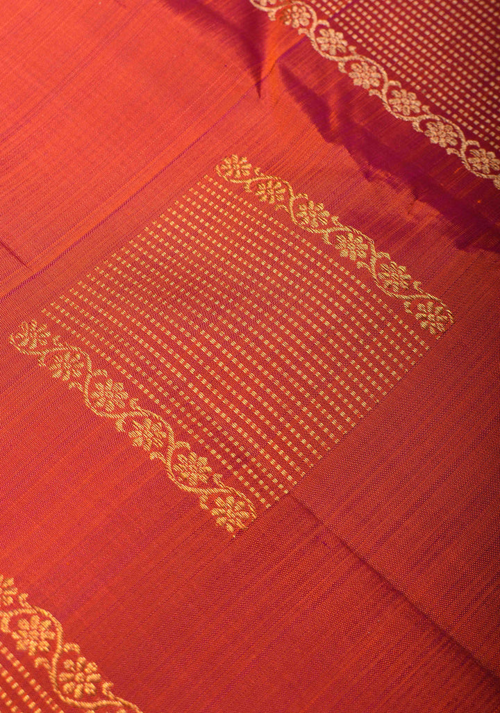 Exquisite Borderless Orange Dual tone Kanjivaram Silk Saree with Vertical Stripes, Geometric Motifs and Contrast Pallu | SILK MARK CERTIFIED