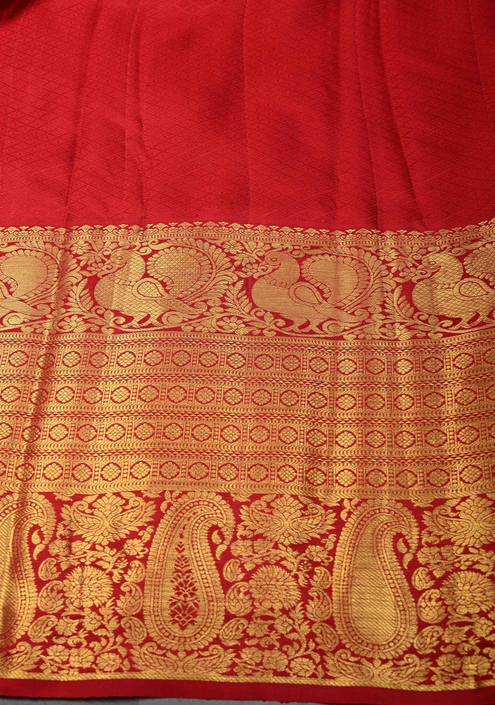 Dark Lilac Kanjivaram Silk saree with Meenakari Floral Brocade And Contract Zari border | SILK MARK CERTIFIED