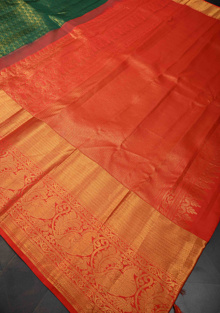Dark Green Kanjivaram Silk Saree with Brocade and Contrast Zari  Border | SILK MARK CERTIFIED