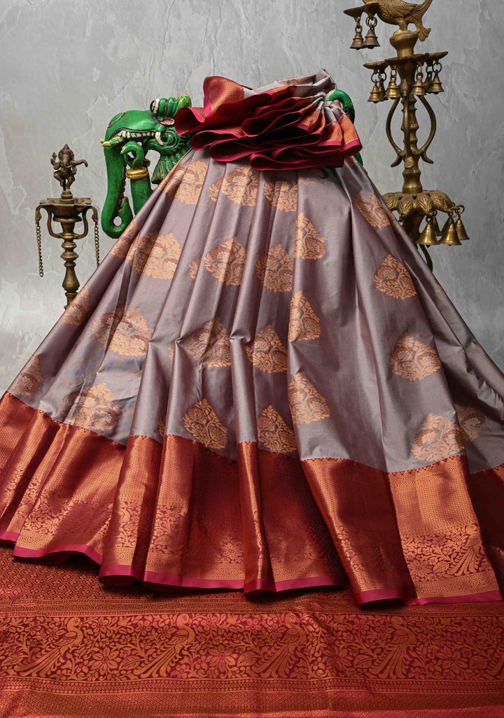 Light Dusty Mauve Kanjivaram Semi Silk Saree with Meenakari Buttas and Contrast Zari Border