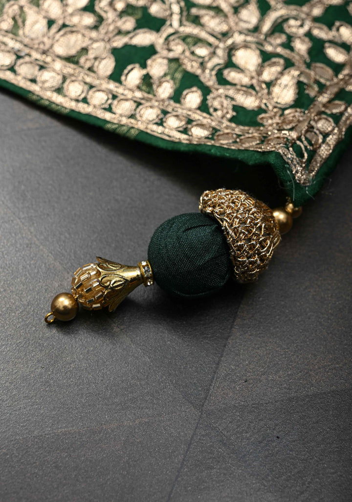 Green Gajji Silk Saree with Gotta Patti Border and Kalamkari Leaf Digital Print