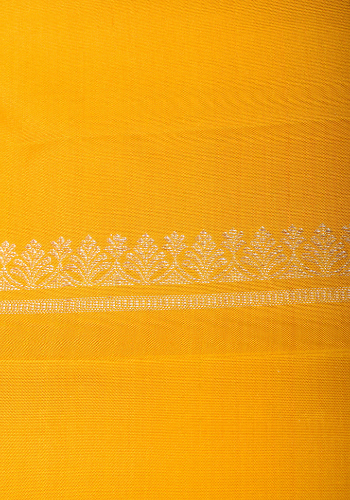 Borderless Magenta Kanjivaram Pure Silk Saree with Sona Rupa Stripes and Buttas and Contrast Yellow Pallu | SILK MARK CERTIFIED