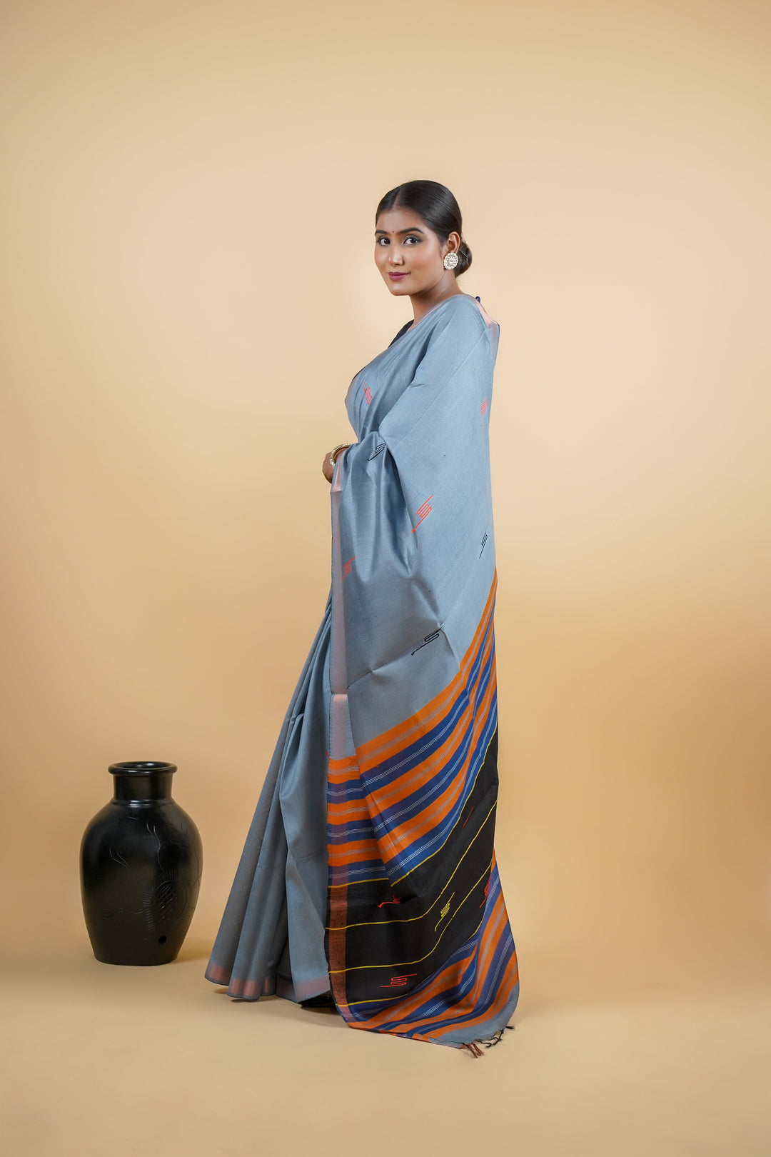 Gray Bhagalpur Woven Viscose Jamdani Saree