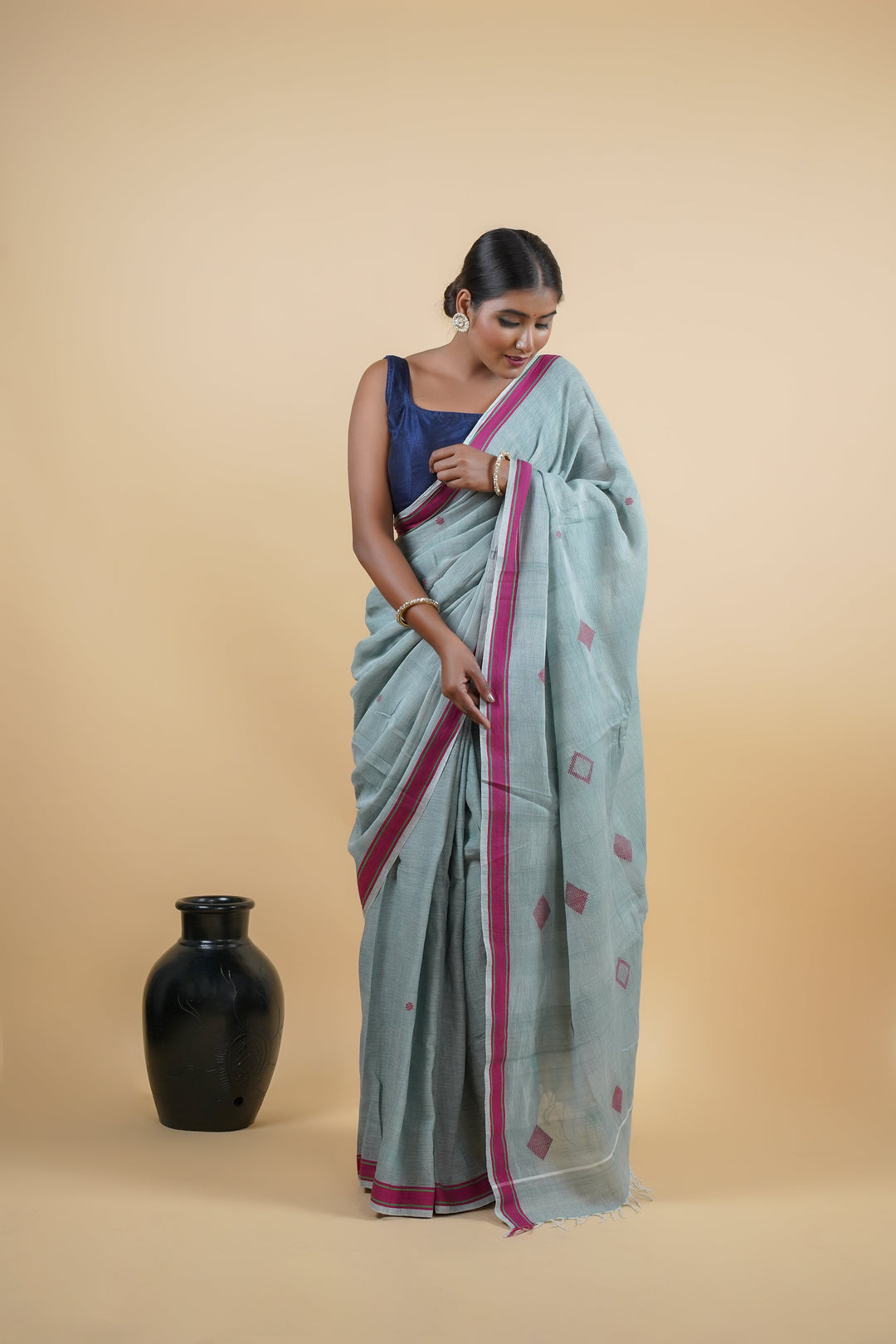 Heritage Bawan Buti Handloom Saree in pure cotton in Blue Gray