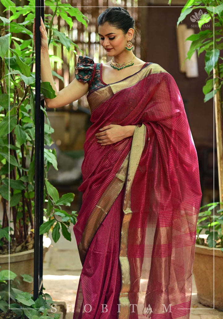 Pink Handwoven Maheshwari Silk Cotton Zari Pinstripes Saree