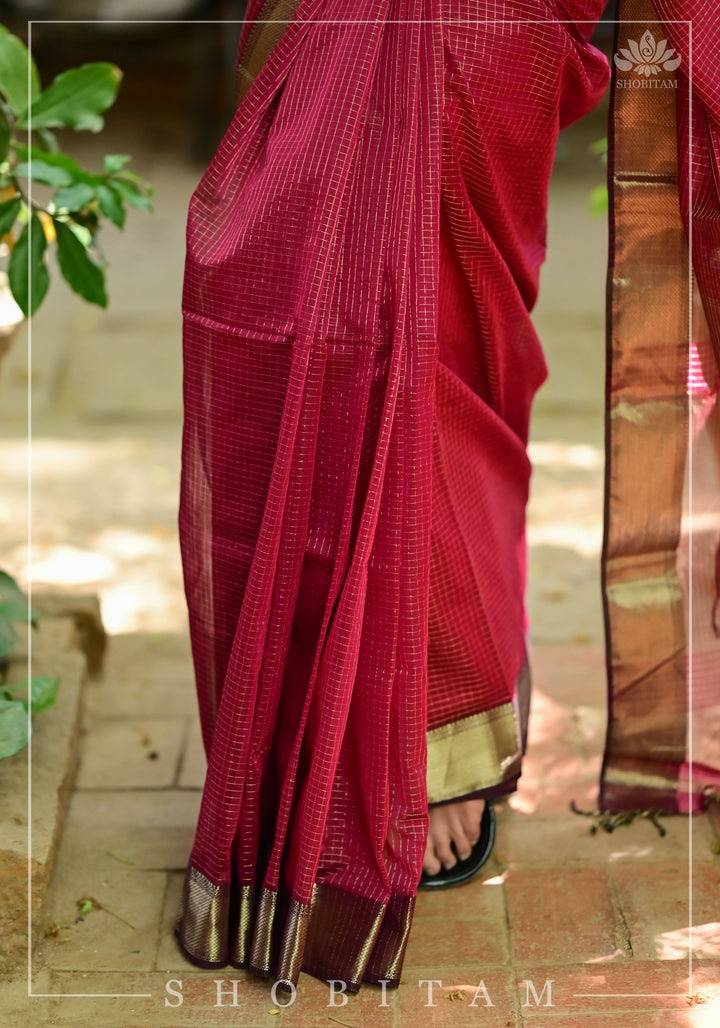 Pink Handwoven Maheshwari Silk Cotton Zari Pinstripes Saree
