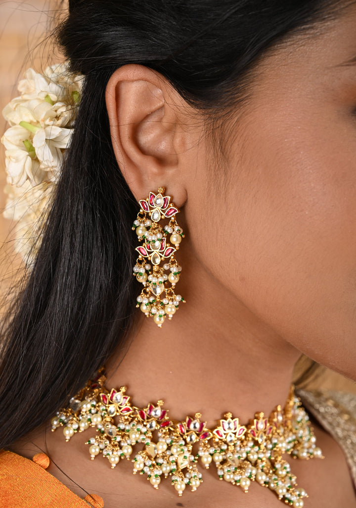 Blooming Lotus Design Necklace Set in Pink and Dangling Pearls