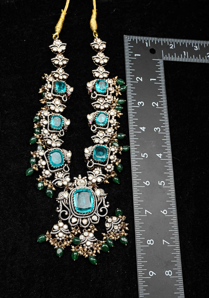 92.5 silver Victorian Short Necklace with Teal Stones