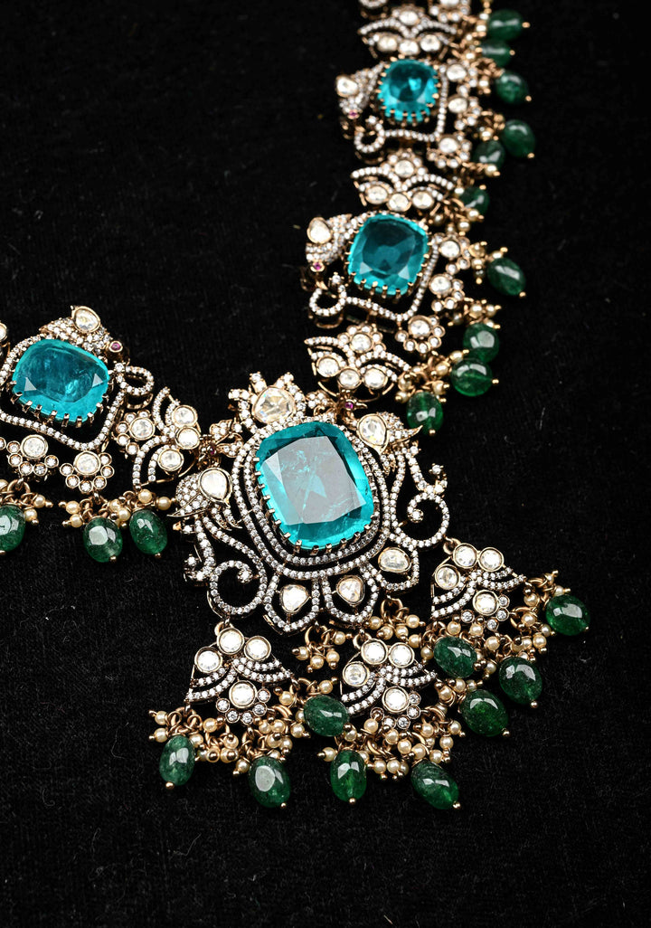 92.5 silver Victorian Short Necklace with Teal Stones