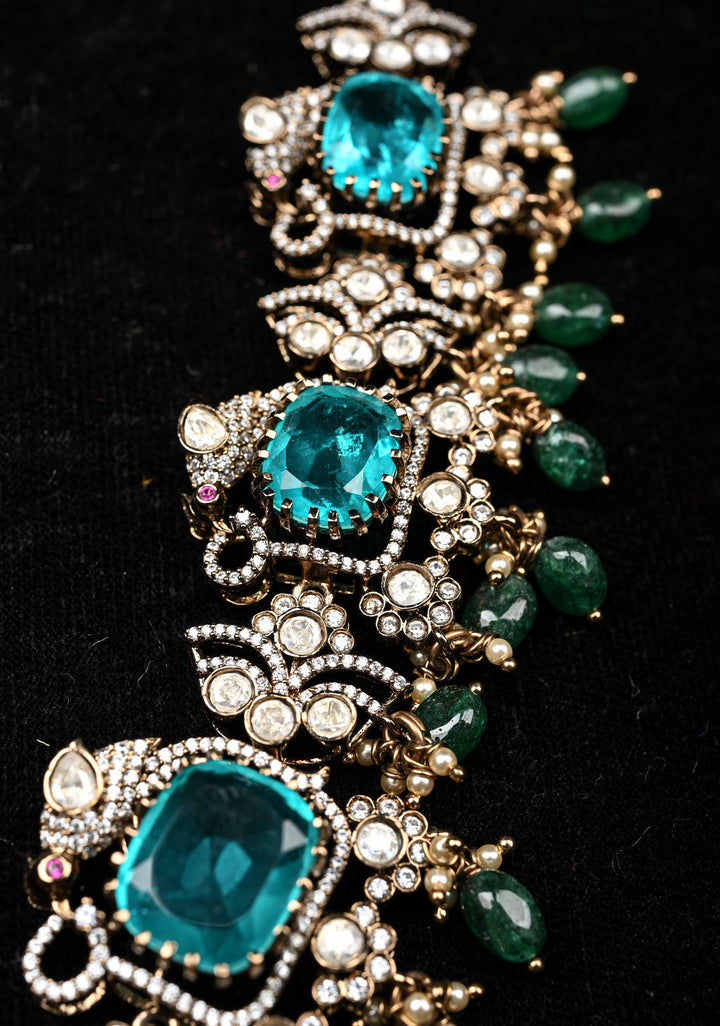 92.5 silver Victorian Short Necklace with Teal Stones
