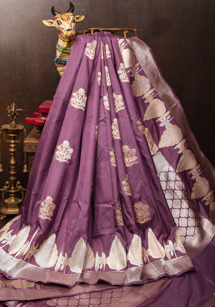 Dusty Mauve Banarasi Katan Silk Saree With alfi scallop borders| SILK MARK CERTIFIED