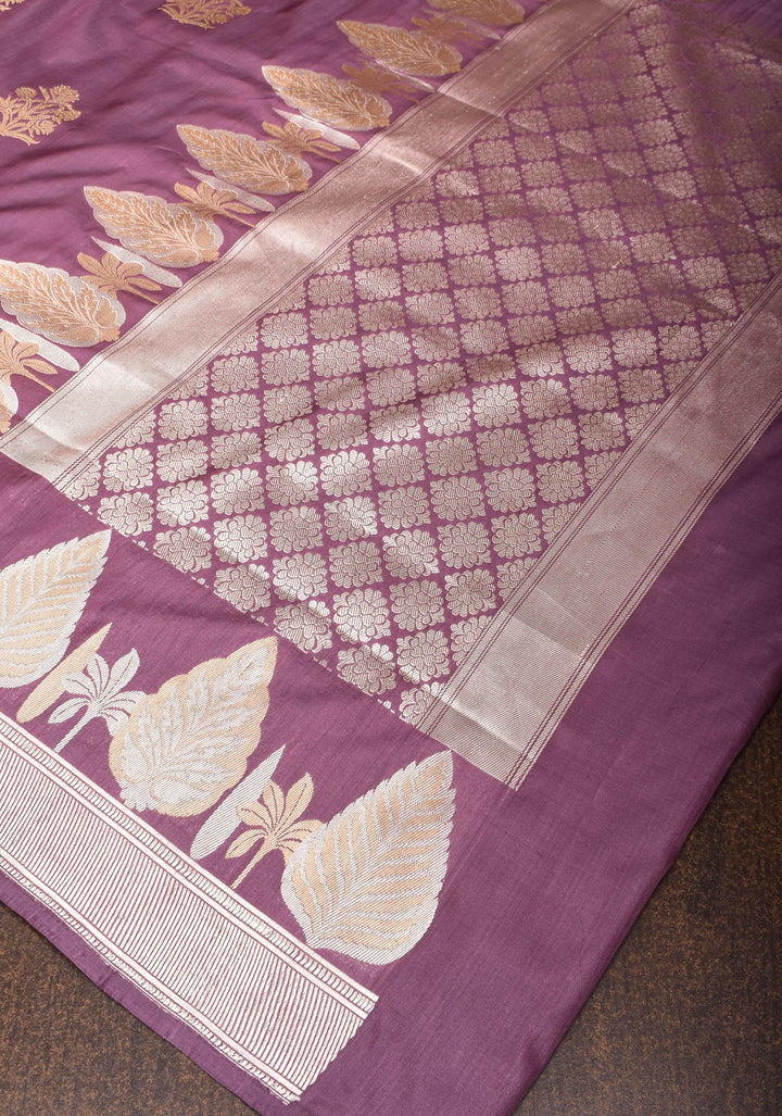 Dusty Mauve Banarasi Katan Silk Saree With alfi scallop borders| SILK MARK CERTIFIED