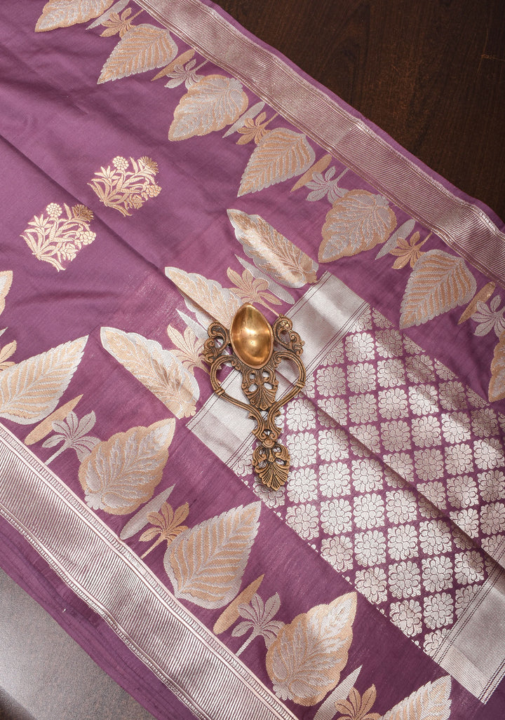 Dusty Mauve Banarasi Katan Silk Saree With alfi scallop borders| SILK MARK CERTIFIED