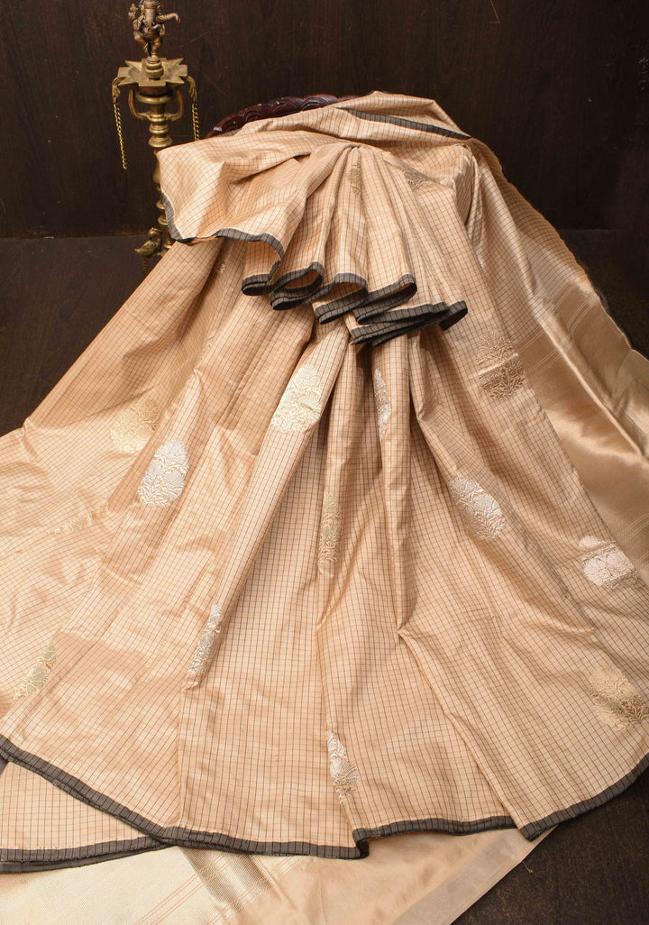 Beige Borderless Pin Checks  Banarasi Saree with Sona Rupa Damask Buttas and Black Selvedge | SILK MARK CERTIFIED