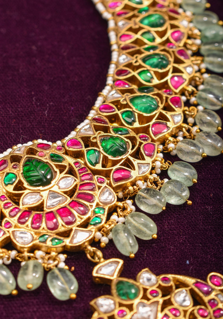 Exquisite Jadau Necklace with central pendant and sage dangling stones