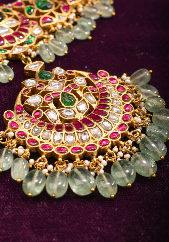 Exquisite Jadau Necklace with central pendant and sage dangling stones