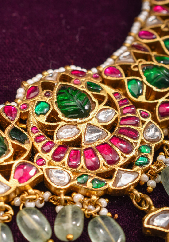 Exquisite Jadau Necklace with central pendant and sage dangling stones