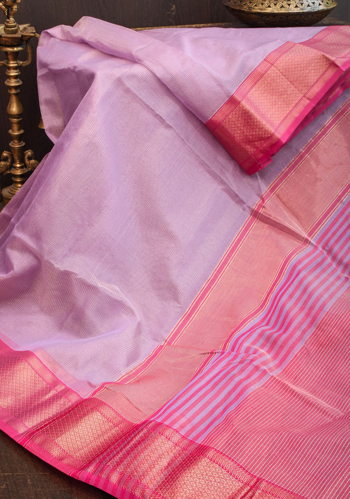 Handwoven Maheshwari silk cotton saree in Lilac with Pink