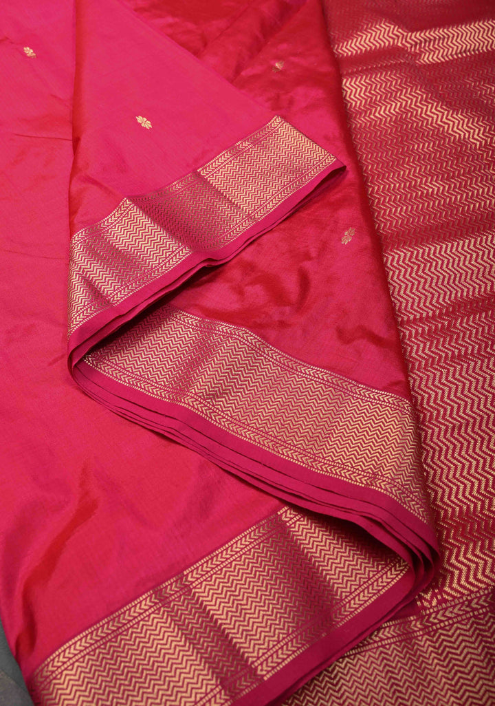 Pinkish Red Maheshwari Pure Silk Saree With Zari Buttas And Zari Border |SILK MARK CERTIFIED