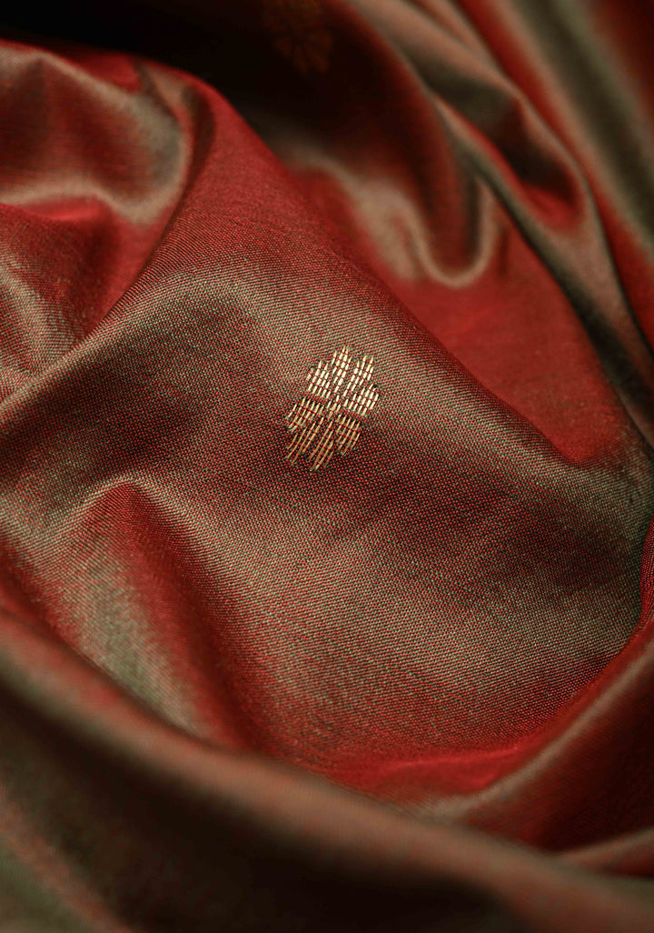 Green Dual tone Maheshwari Pure Silk Saree with Chunri Buttis and Zari Border | SILK MARK CERTIFIED