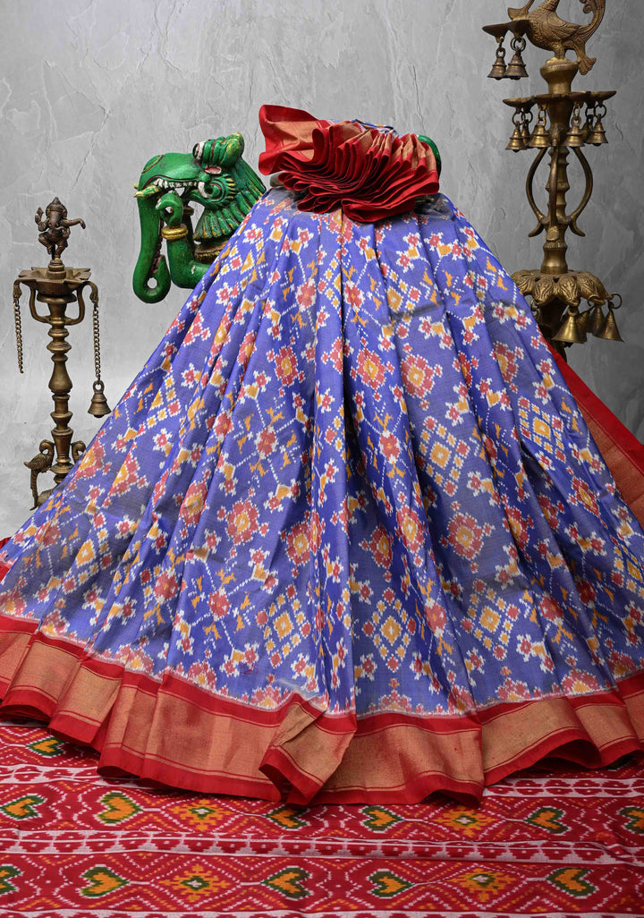 Lilac Pochampally Ikkat Pure Silk Saree with Intricate Geometric weave and Contrast Zari Border | SILK MARK CERTIFIED