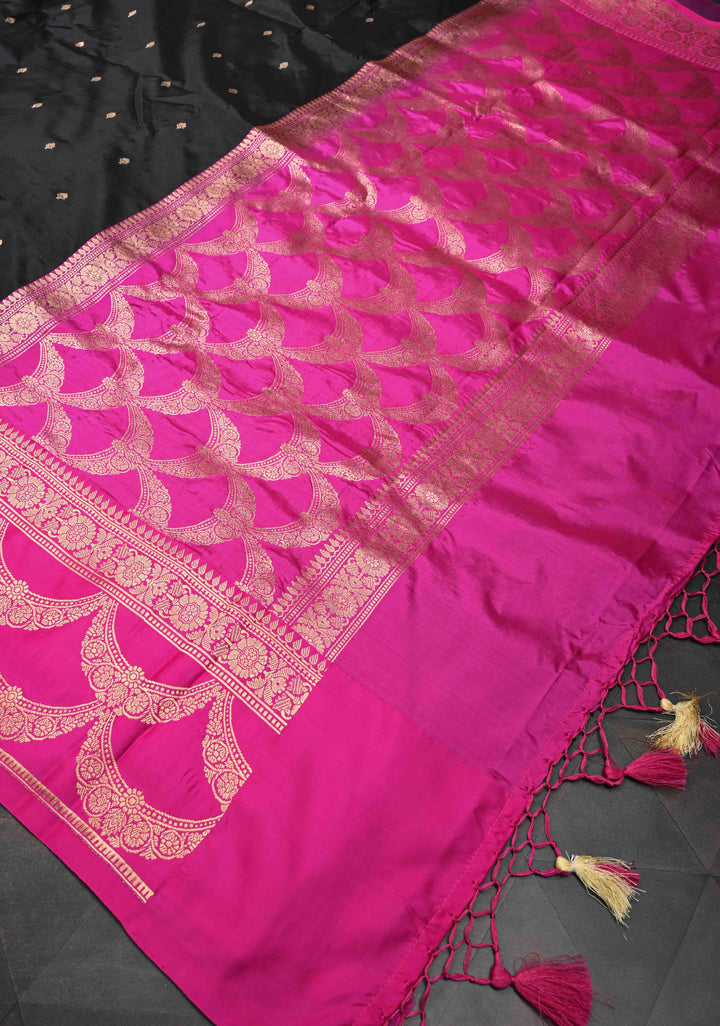Black and Pink Banarasi Katan Silk Saree with Chunri Buttas & Scalloped border | SILK MARK CERTIFIED