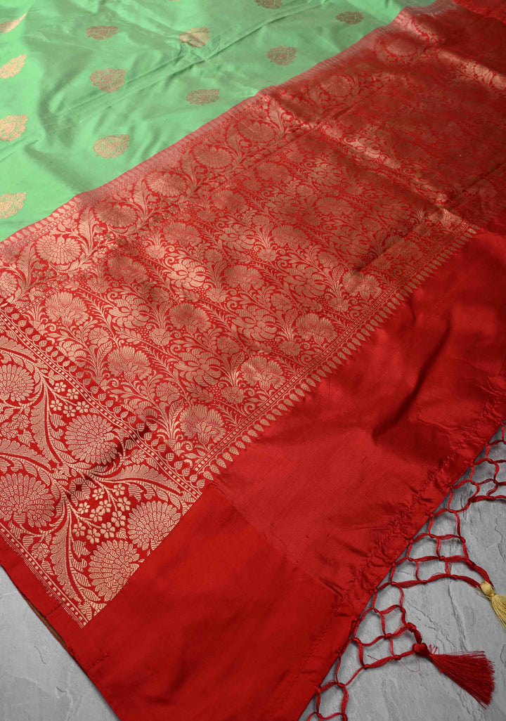 Mid Green Pure Banarasi Katan Silk Saree with Zari Buttas and Zari Border | SILK MARK CERTIFIED