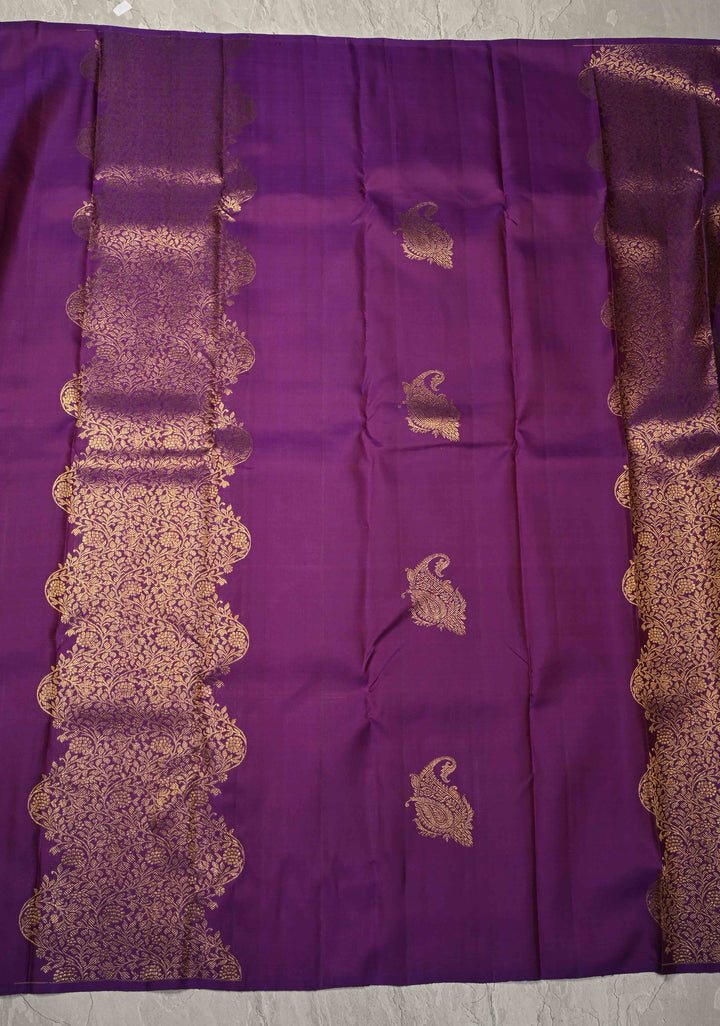 Borderless Plum Kanjivaram Pure Silk Saree with Paisley Motifs and Weavy Design Zari Panel  | SILK MARK CERTIFIED
