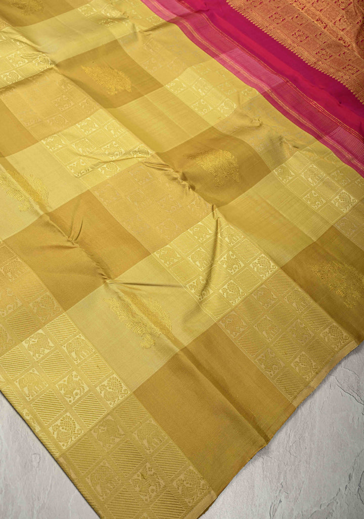 Beige  Borderless Check Pattern on Kanjivaram Pure Silk Saree with Peacock Feather, Flute Butta and Contrast Pallu | SILK MARK CERTIFIED