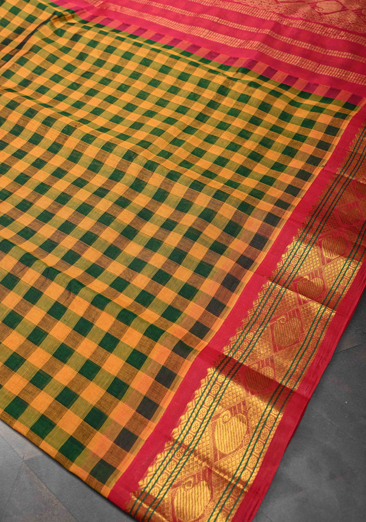 Pallum Pazhamum Kanchi Silk Cotton 100% Handloom Saree And Contrast Pink Zari Border