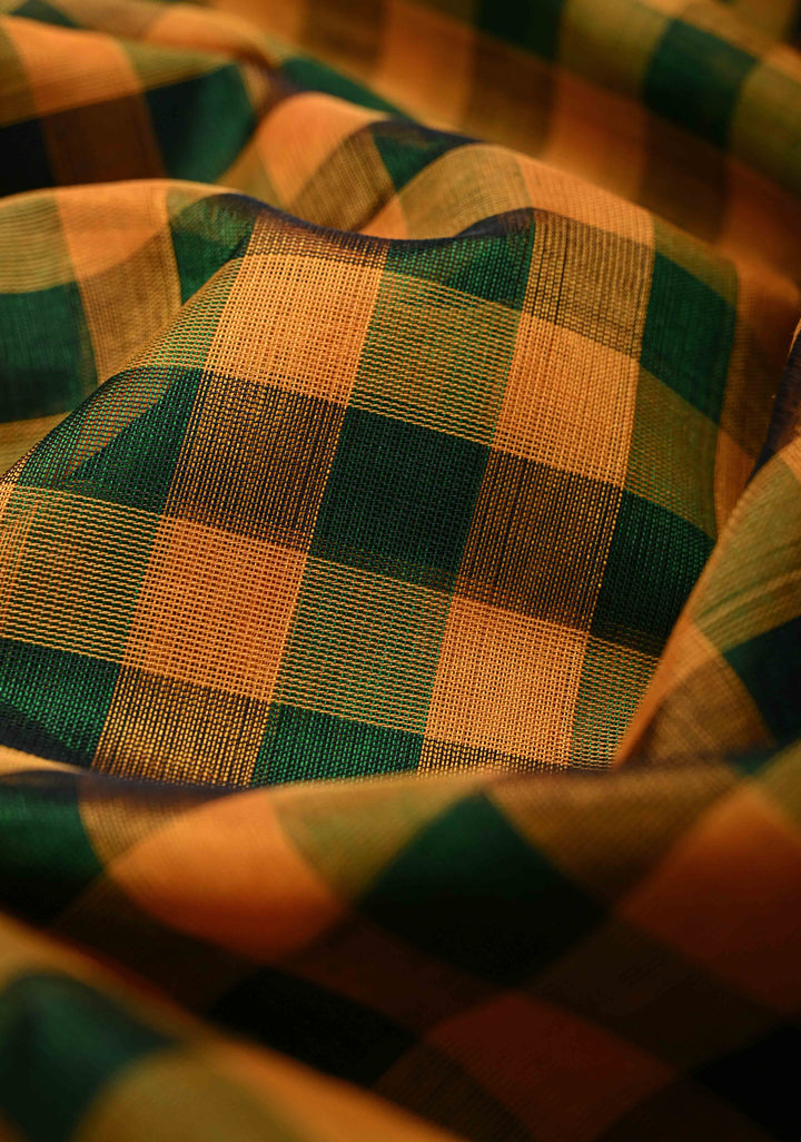 Pallum Pazhamum Kanchi Silk Cotton 100% Handloom Saree And Contrast Pink Zari Border