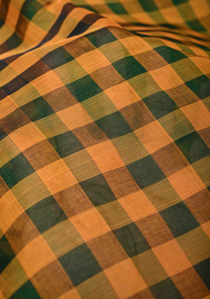 Pallum Pazhamum Kanchi Silk Cotton 100% Handloom Saree And Contrast Pink Zari Border