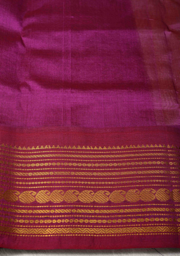 Beige Koravi Kanchi Silk Cotton Handloom Saree with Contrast Zari Border