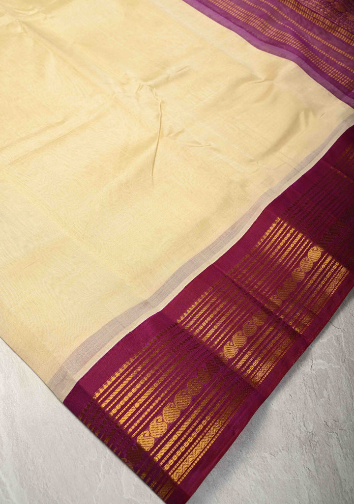 Beige Koravi Kanchi Silk Cotton Handloom Saree with Contrast Zari Border