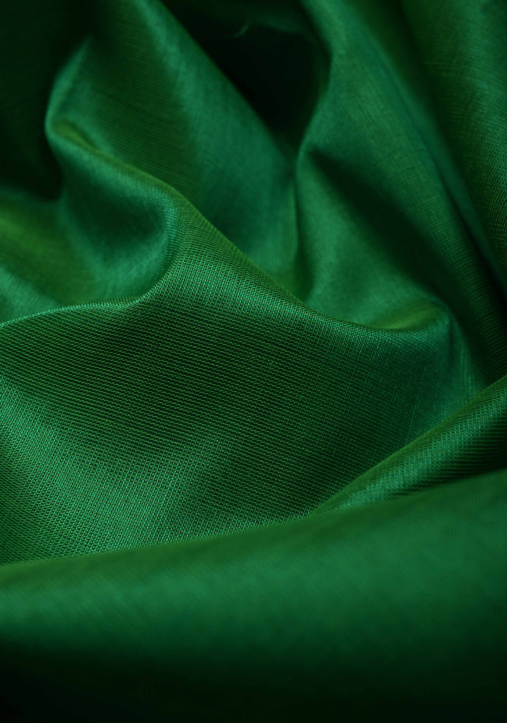 Bright  Green Korvai Kanchi Silk Cotton Handloom Saree with Contrast Zari Border