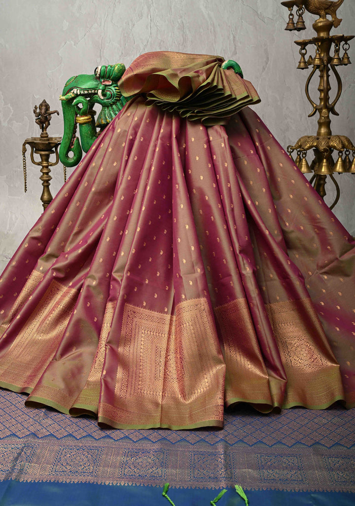 Green Dual tone Kanchi Semi Silk Saree with Paisley Zari Buttas and Geomatric Motifs on Border